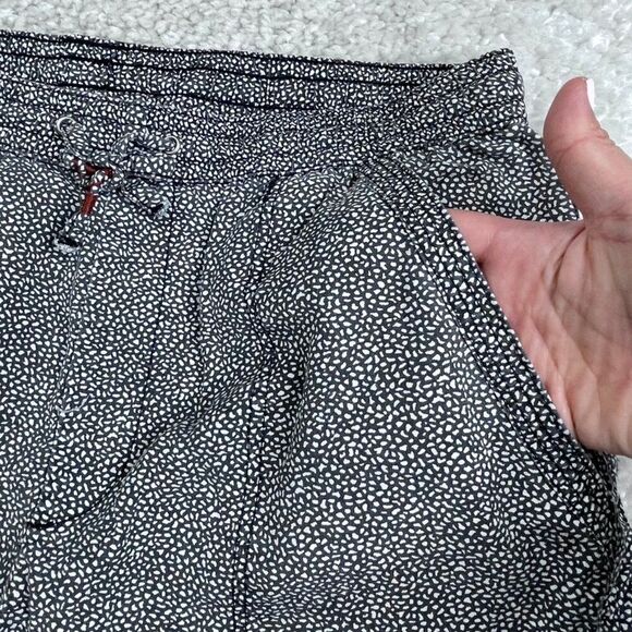 Anthropologie Orana Gray Pebble Print Jogger Pants - Picture 6 of 9
